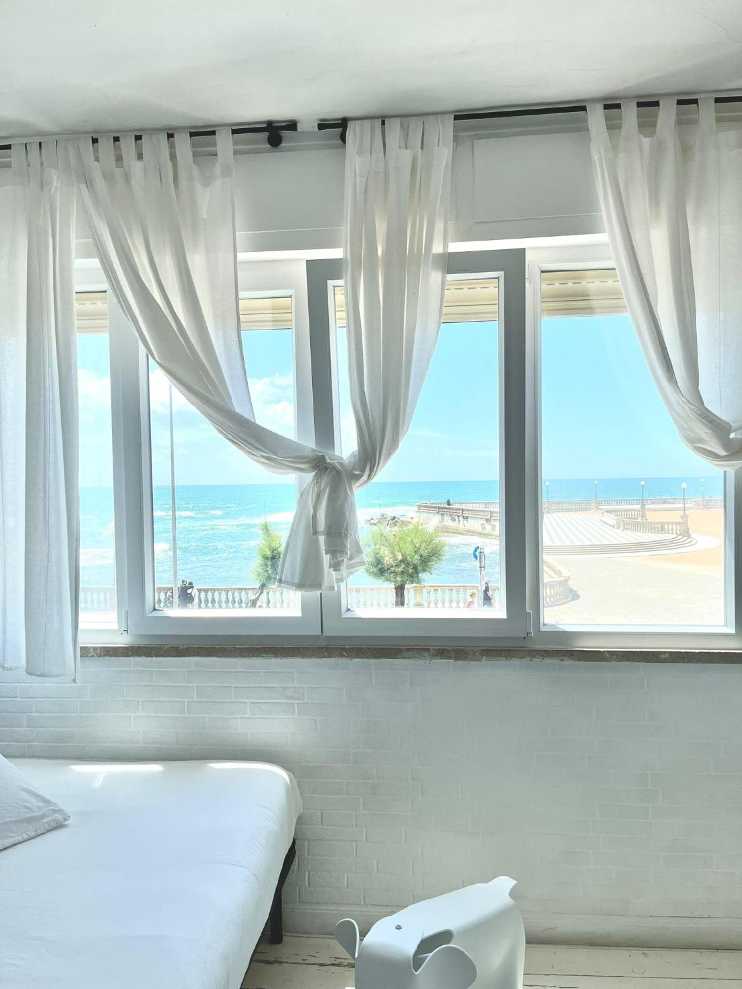 شقة Sunset Loft ليفورنو الغرفة الصورة